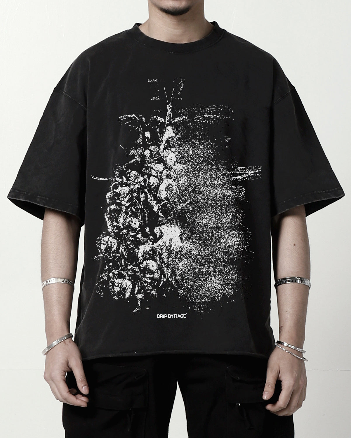 T-shirt délavé « La guerre périt »