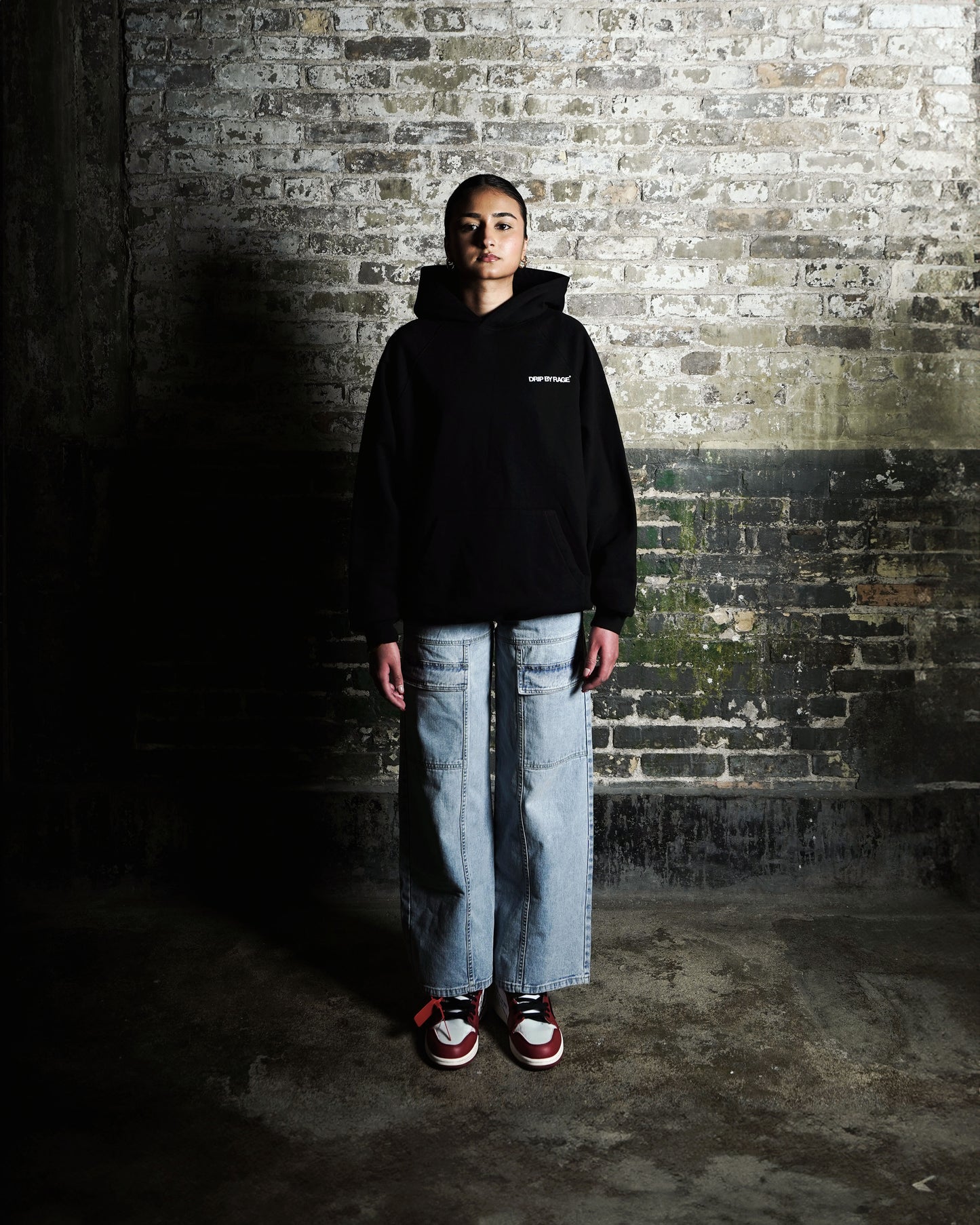 SWEAT À CAPUCHE POLAIRE NOIR SURDIMENSIONNÉ