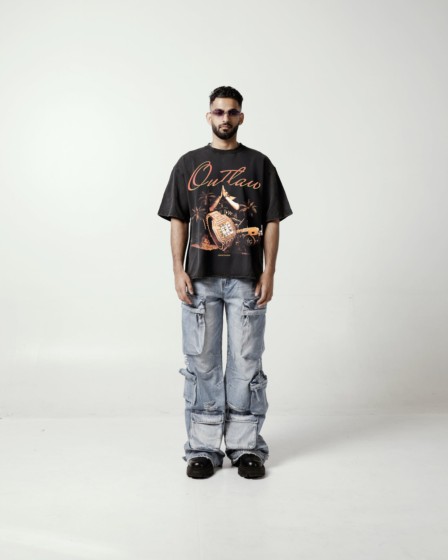 T-SHIRT DÉFLAMMÉ HORS-LA-LOI