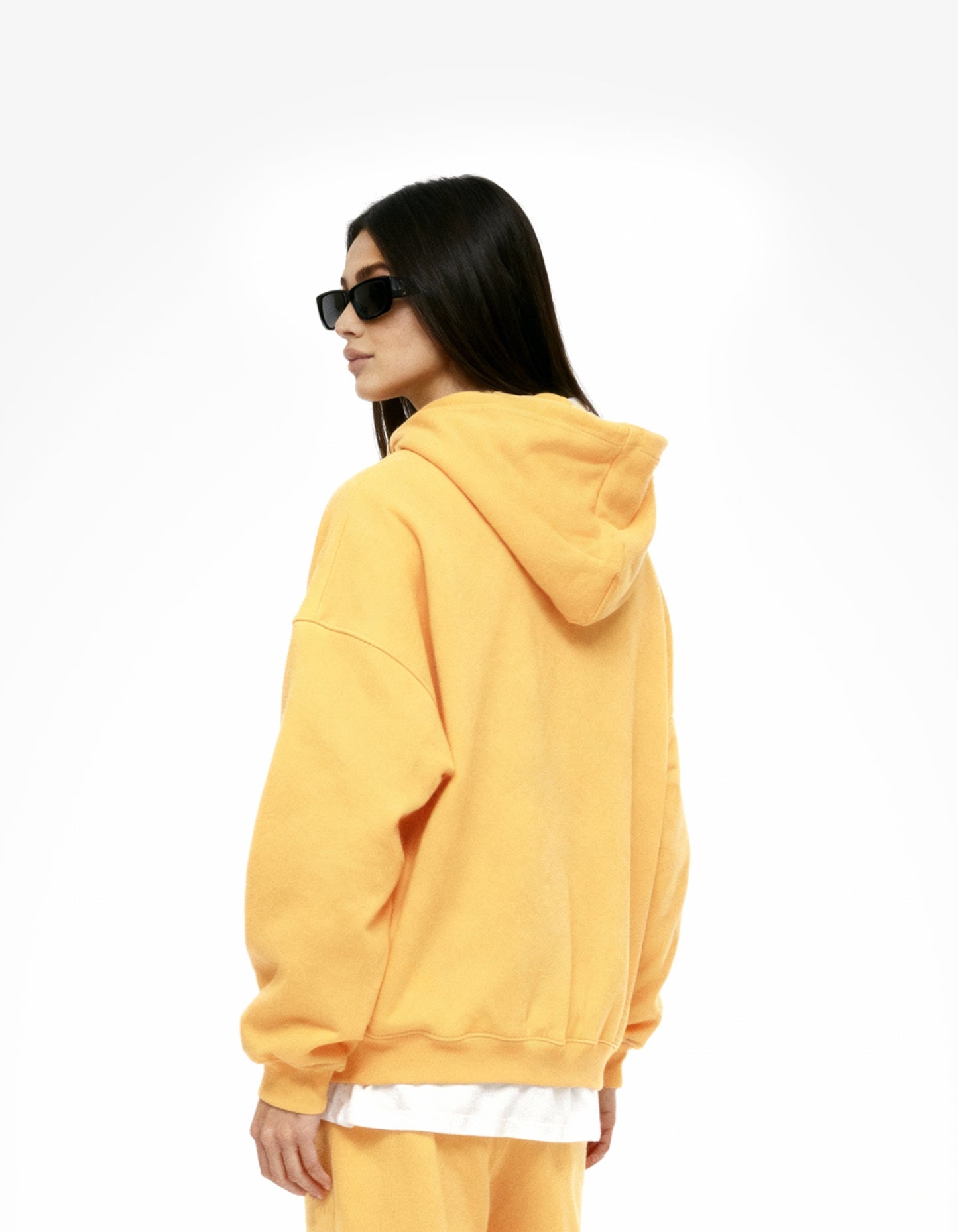 SWEAT À CAPUCHE JAUNE DÉLAVÉ PAR LE SOLEIL