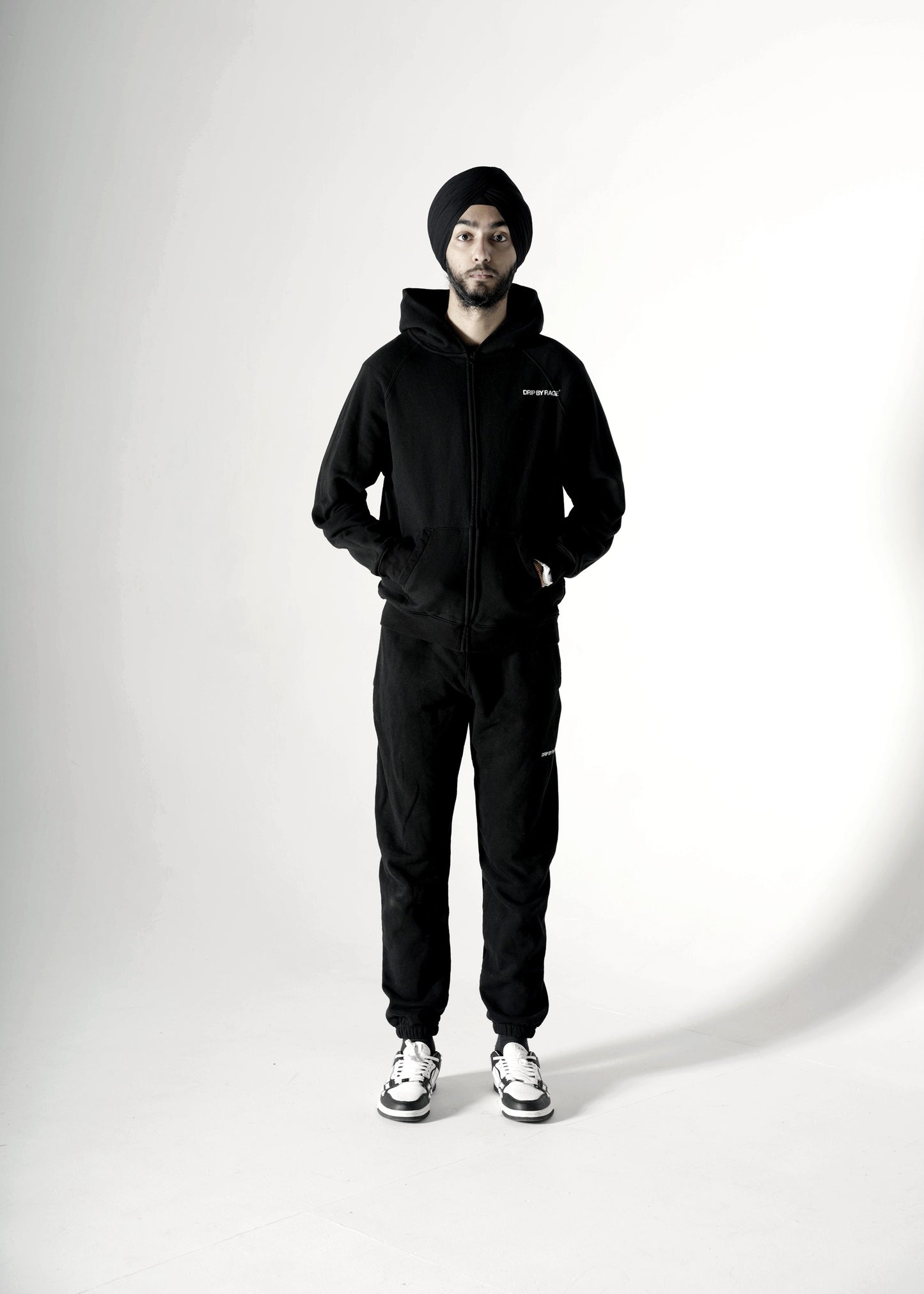 BLACK OVERSIZED ZIP-UP FLEECE HOODIE