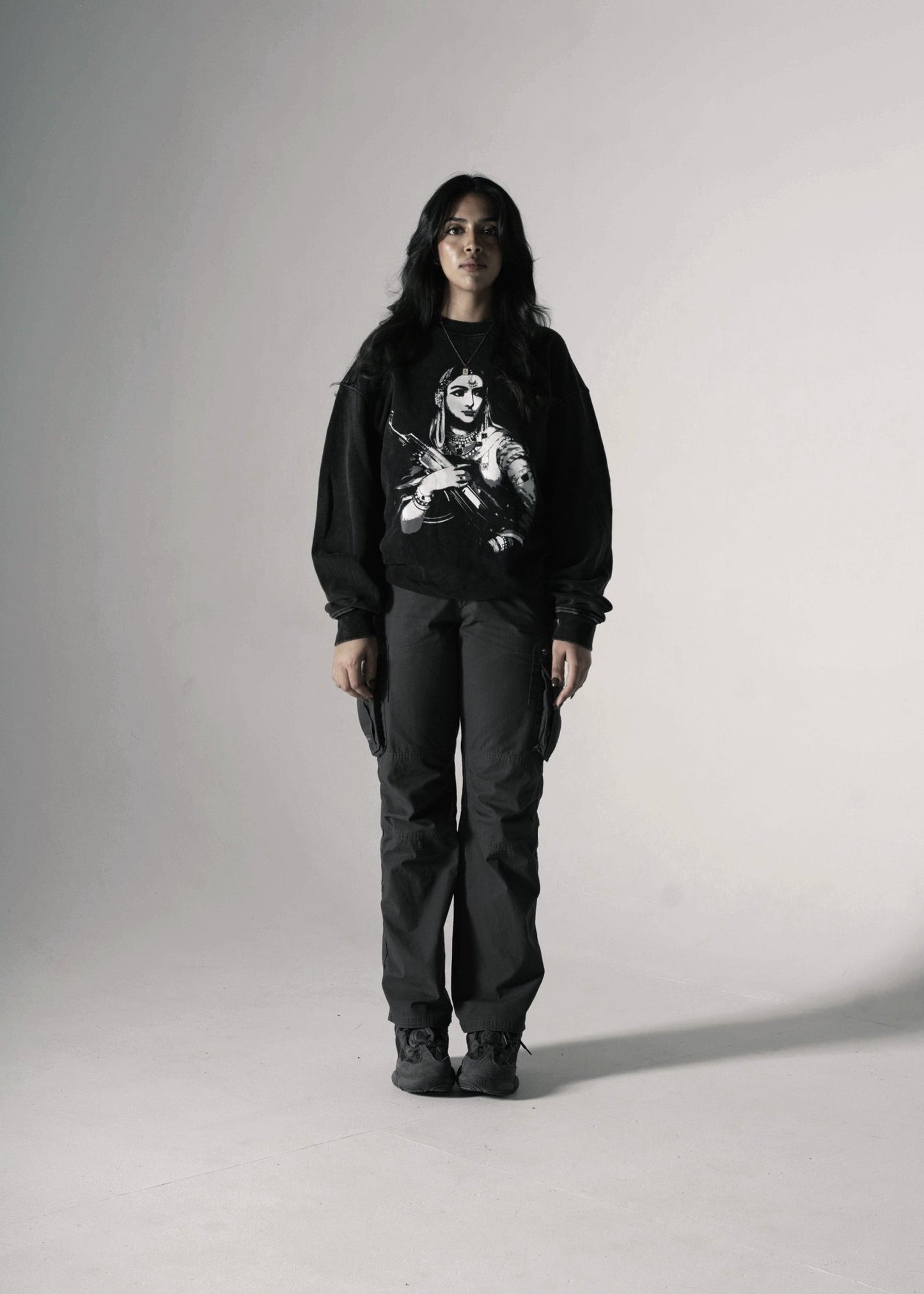 GANGSTER QUEEN OVERSIZED FADED SWEATSHIRT - Drip by Rage