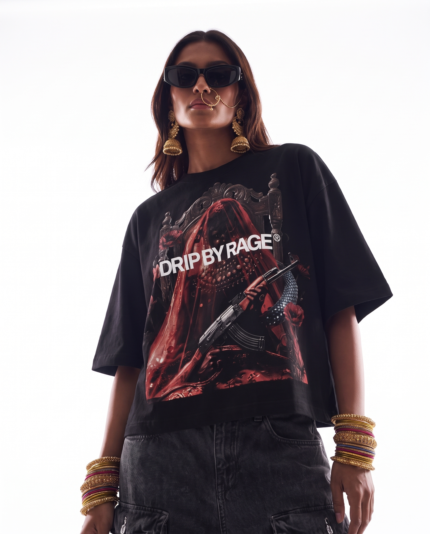 RED QUEEN VELVET LOGO PRINT BOXY T-SHIRT