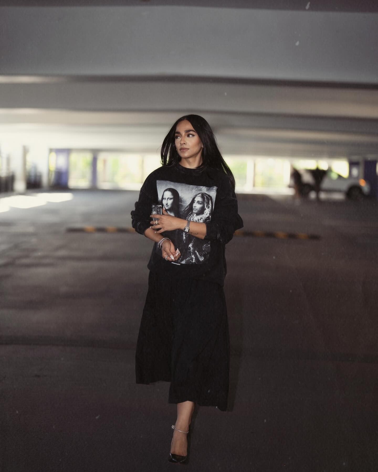 MAHARANI X MONA LISA OVERSIZED FADED SWEATSHIRT BLACK