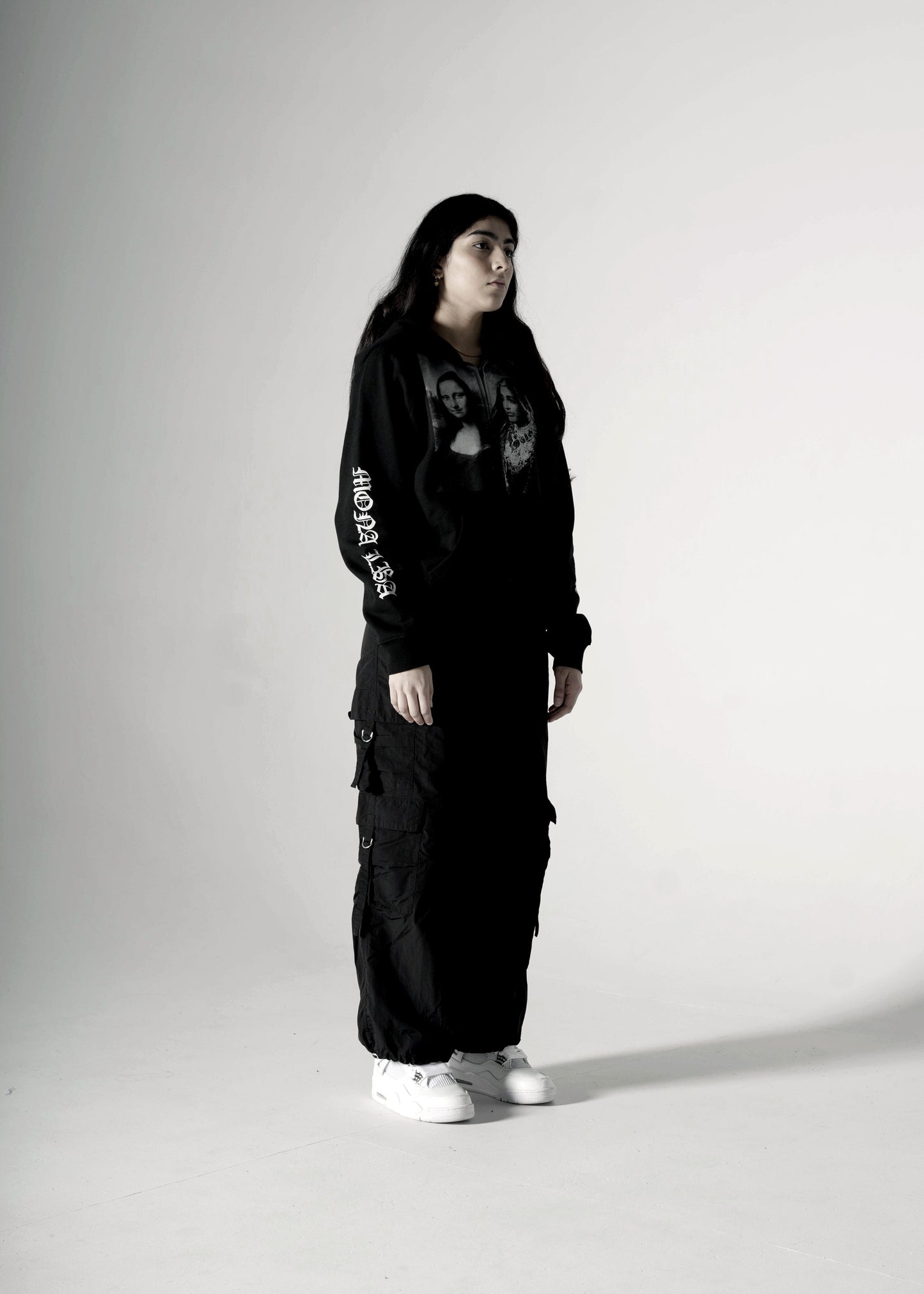 MAHARANI X MONA LISA OVERSIZED FLEECE ZIP-UP HOODIE BLACK