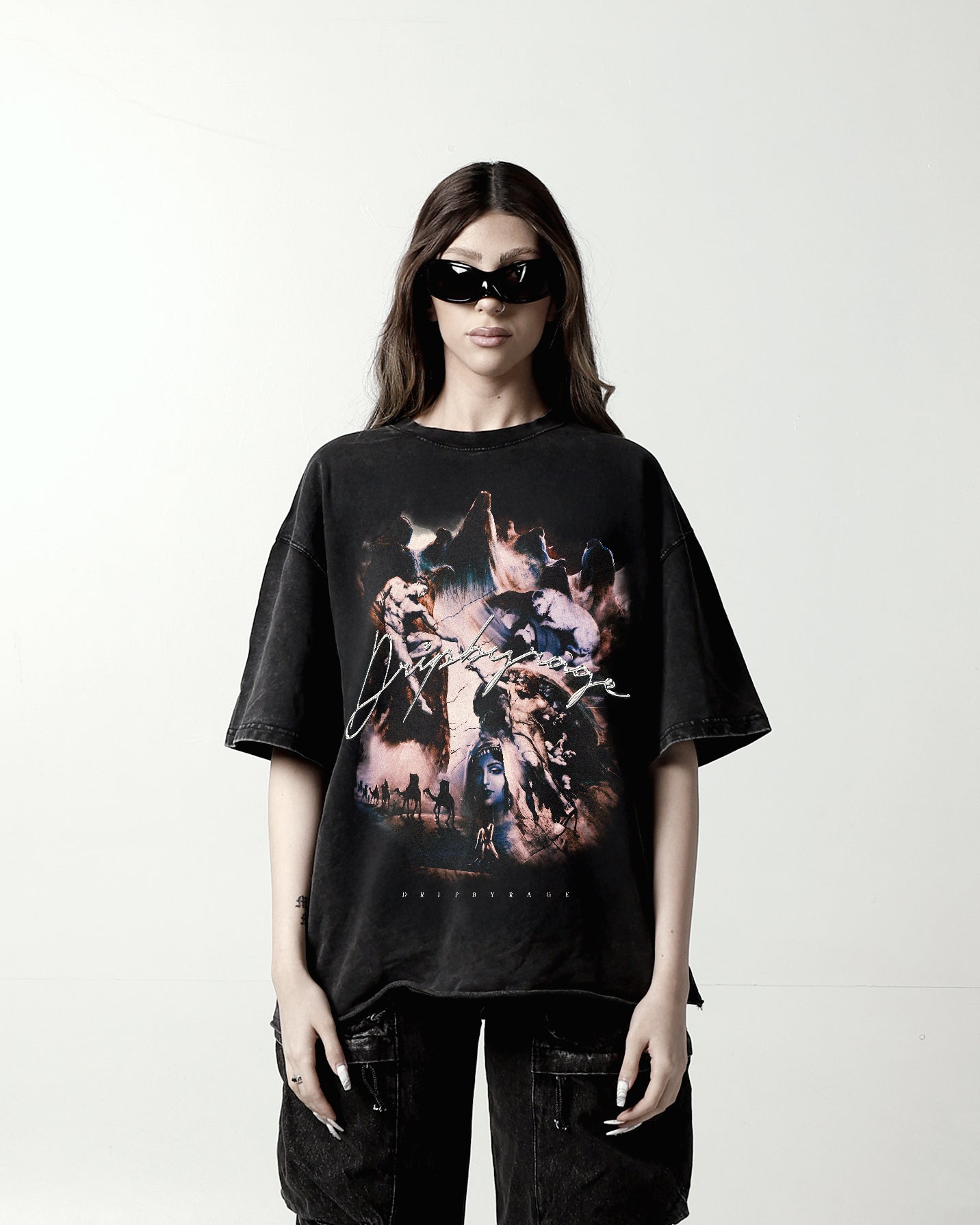 T-shirt surdimensionné délavé avec attachement