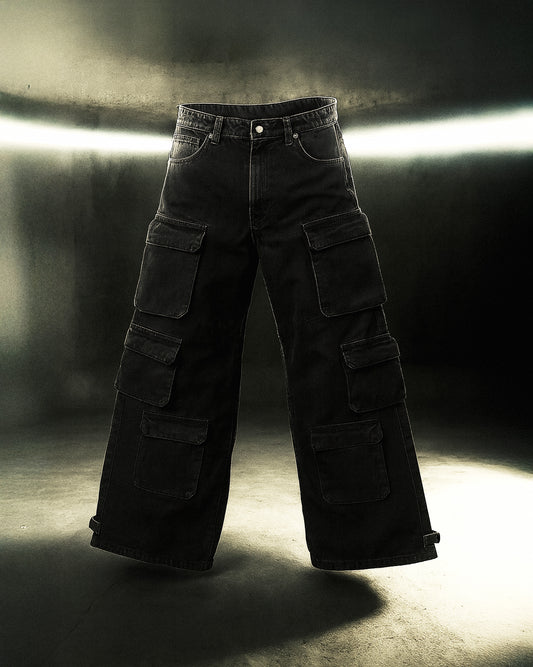 WASHED BLACK CARGO DENIM