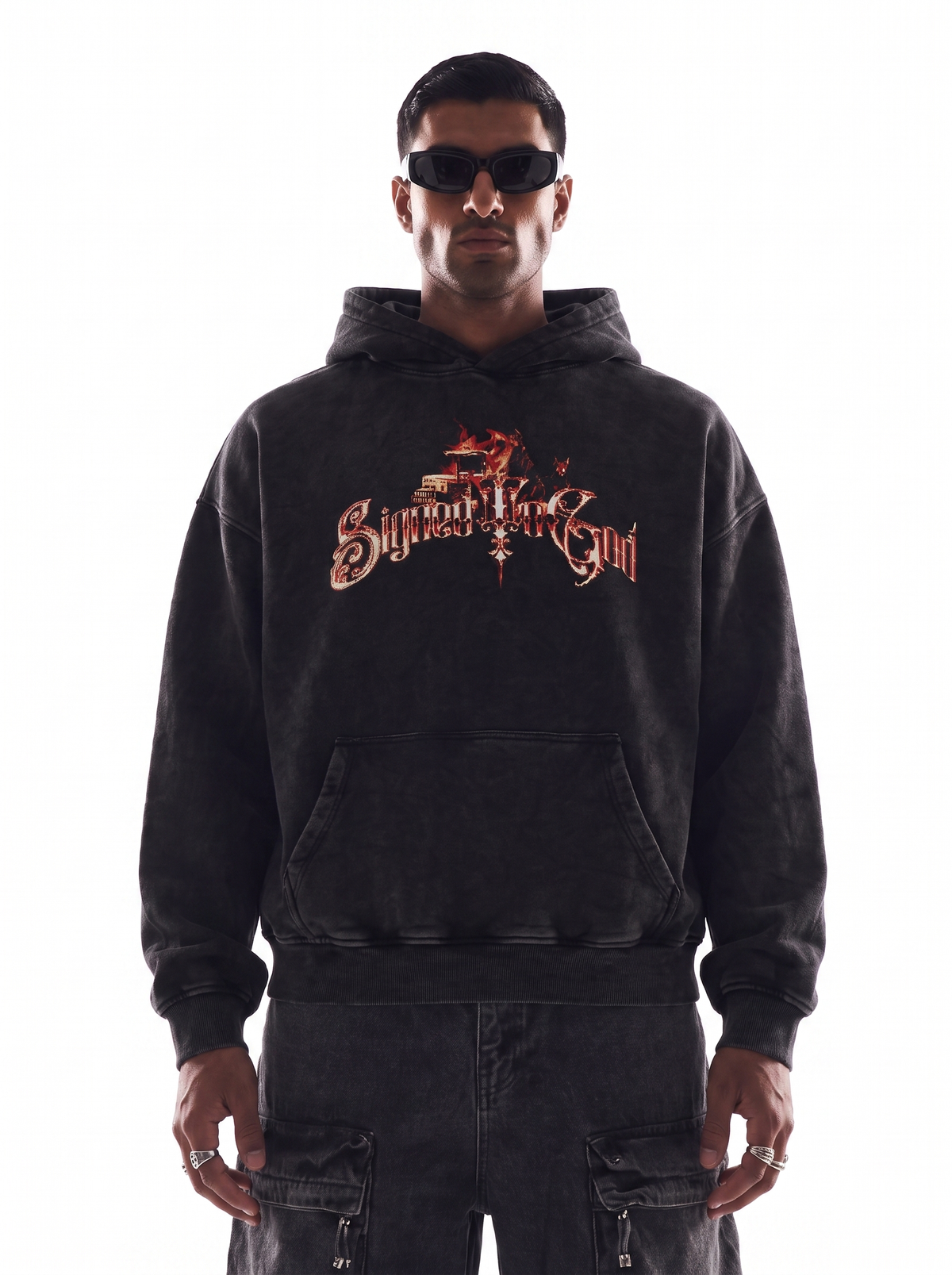 Sweat à capuche noir surdimensionné délavé, édition Flammes, signé à Dieu