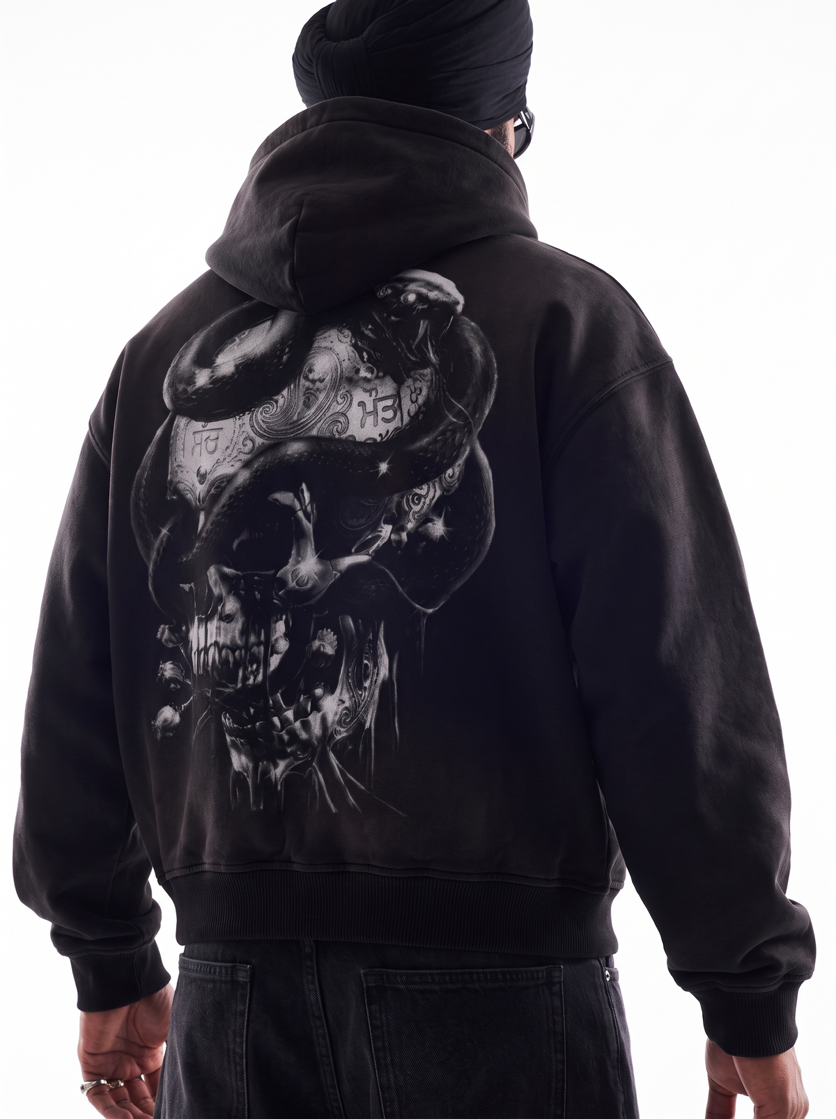 BLACK CHROME DSITRESSED HOODIE