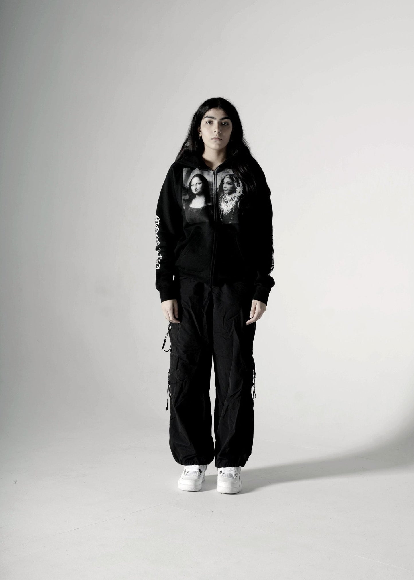 MAHARANI X MONA LISA OVERSIZED FLEECE ZIP-UP HOODIE BLACK - Drip by Rage
